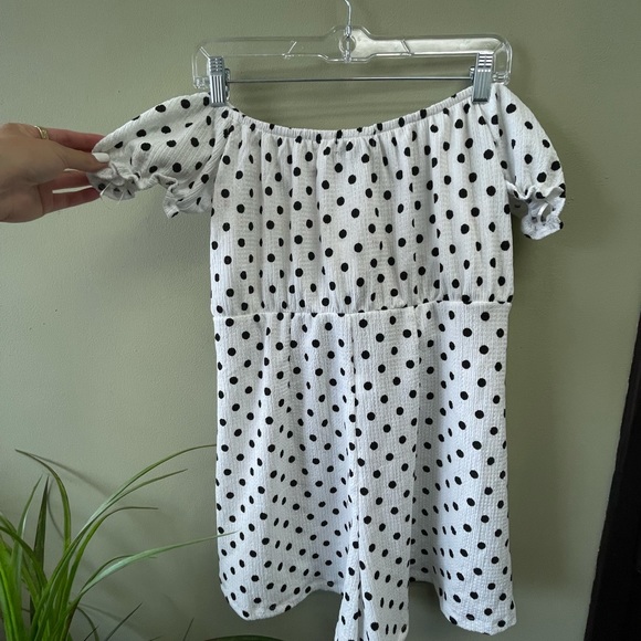 Adorable romper - Picture 4 of 5